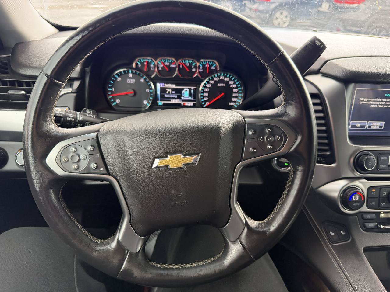 Used 2016 Chevrolet Suburban LT w/ Luxury Package AWD/4WD image 17