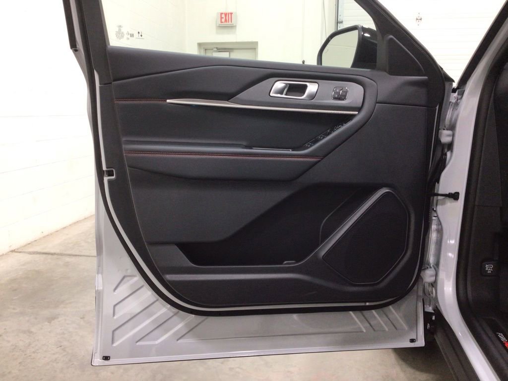 New 2026 Ford Explorer ST image 22