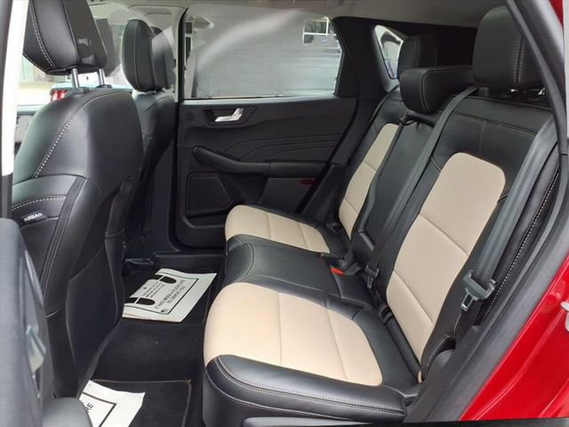 Used 2022 Ford Escape Titanium w/ Titanium Elite Package AWD/4WD image 10