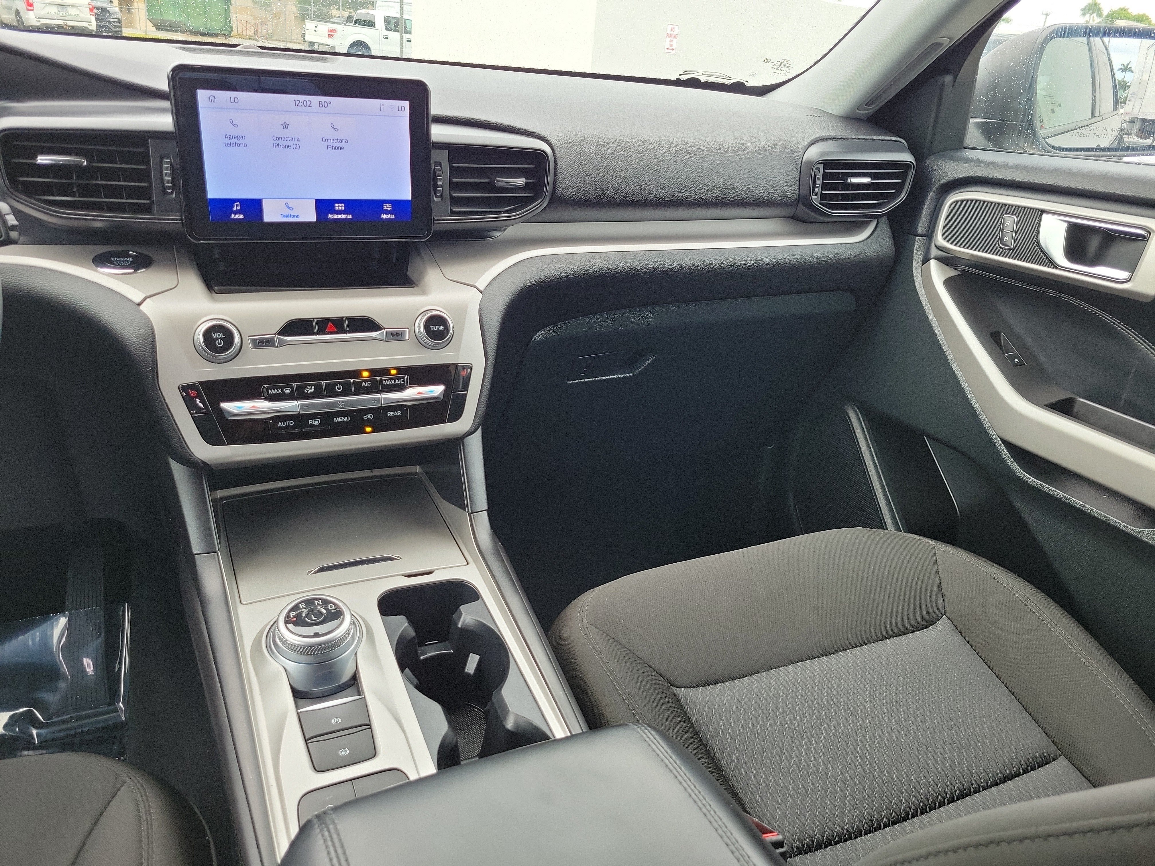 Certified 2024 Ford Explorer XLT RWD image 18