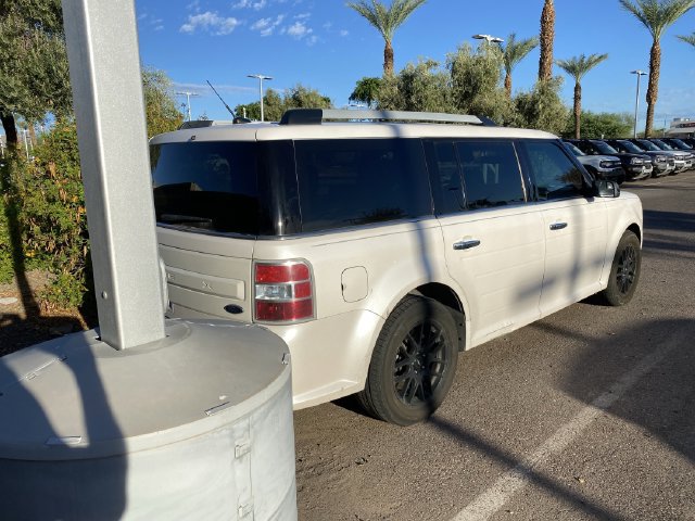 Used 2018 Ford Flex SEL w/ Class III Trailer Tow Package FWD image 4