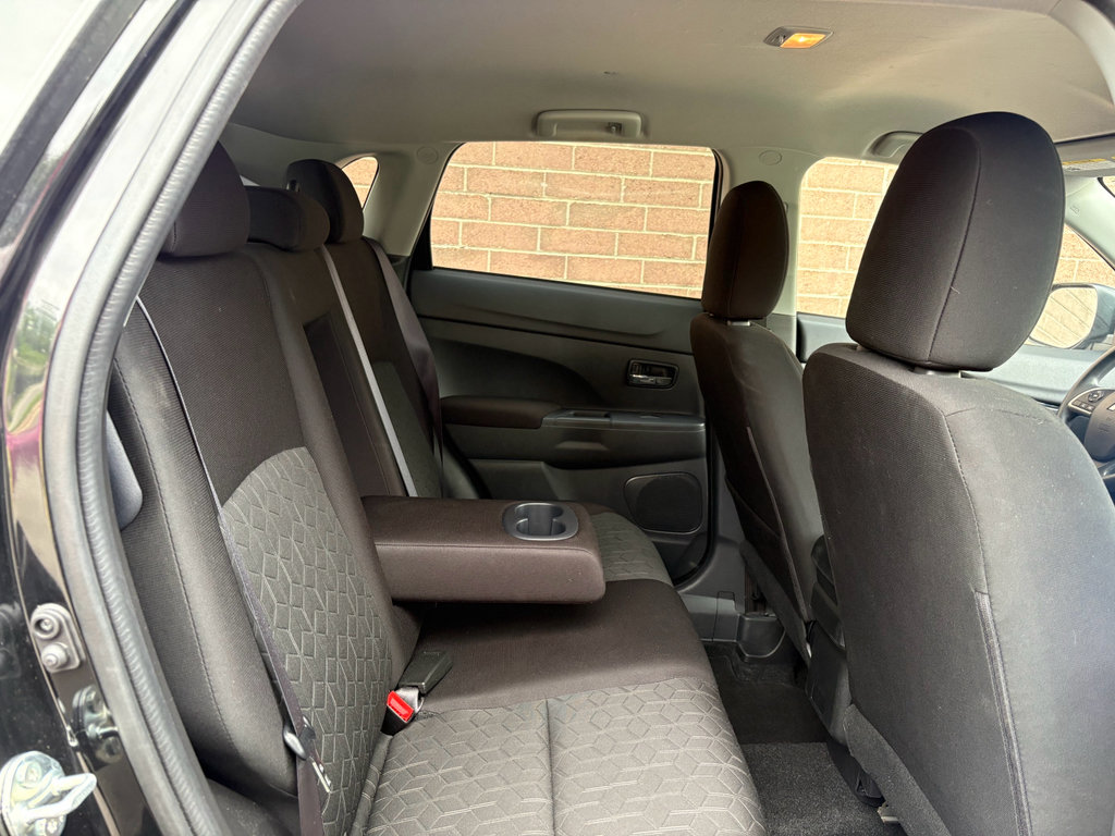 Used 2025 Mitsubishi Outlander Sport ES AWD/4WD image 20