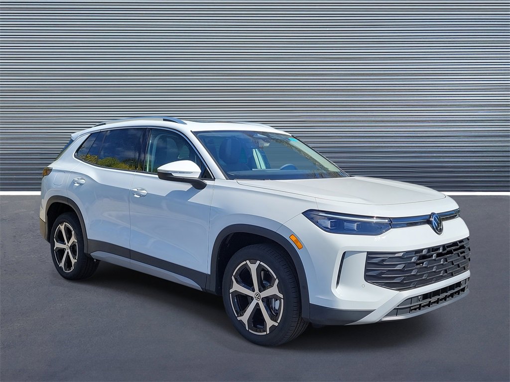 New 2026 Volkswagen Tiguan SE image 2