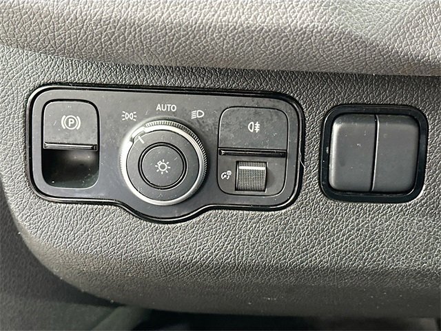 Used 2022 Mercedes-Benz Sprinter 144 Cargo image 26