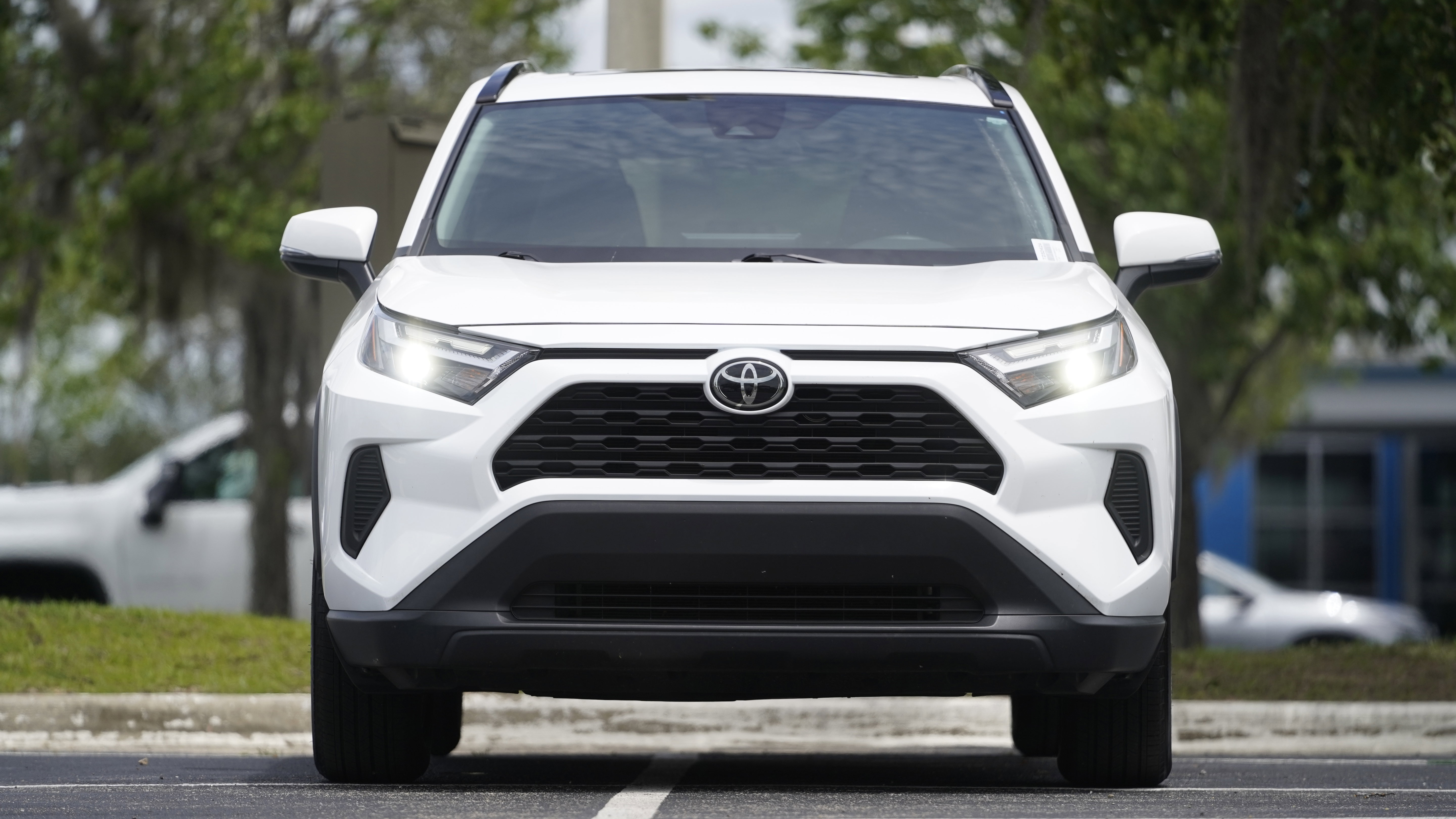Used 2024 Toyota RAV4 XLE w/ Convenience Package FWD image 26