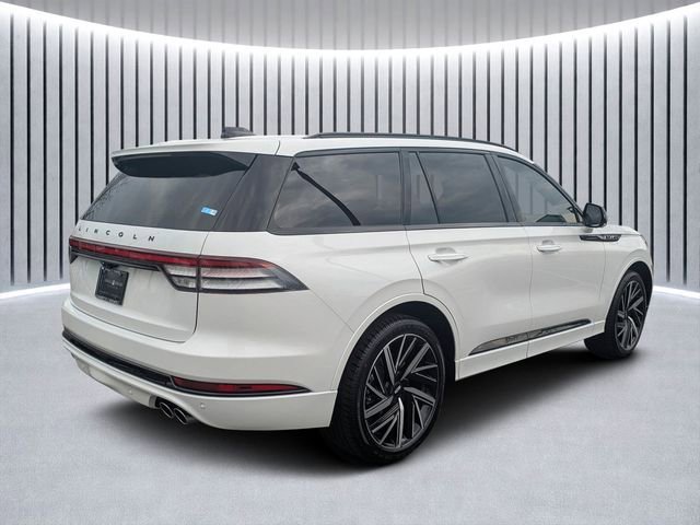 New 2026 Lincoln Aviator Black Label w/ Jet Appearance Package image 3