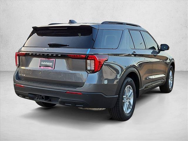 New 2026 Ford Explorer Active RWD image 2