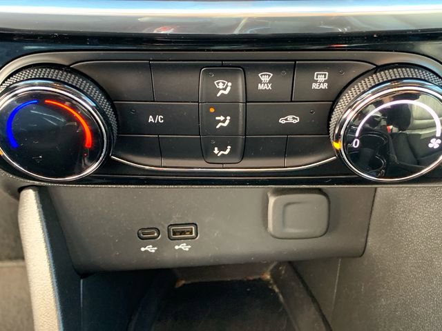 Used 2024 Buick Encore GX Sport Touring image 33