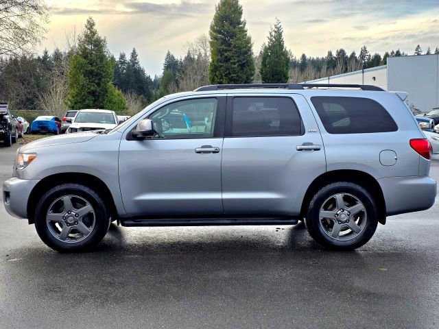 Used 2015 Toyota Sequoia SR5 image 4