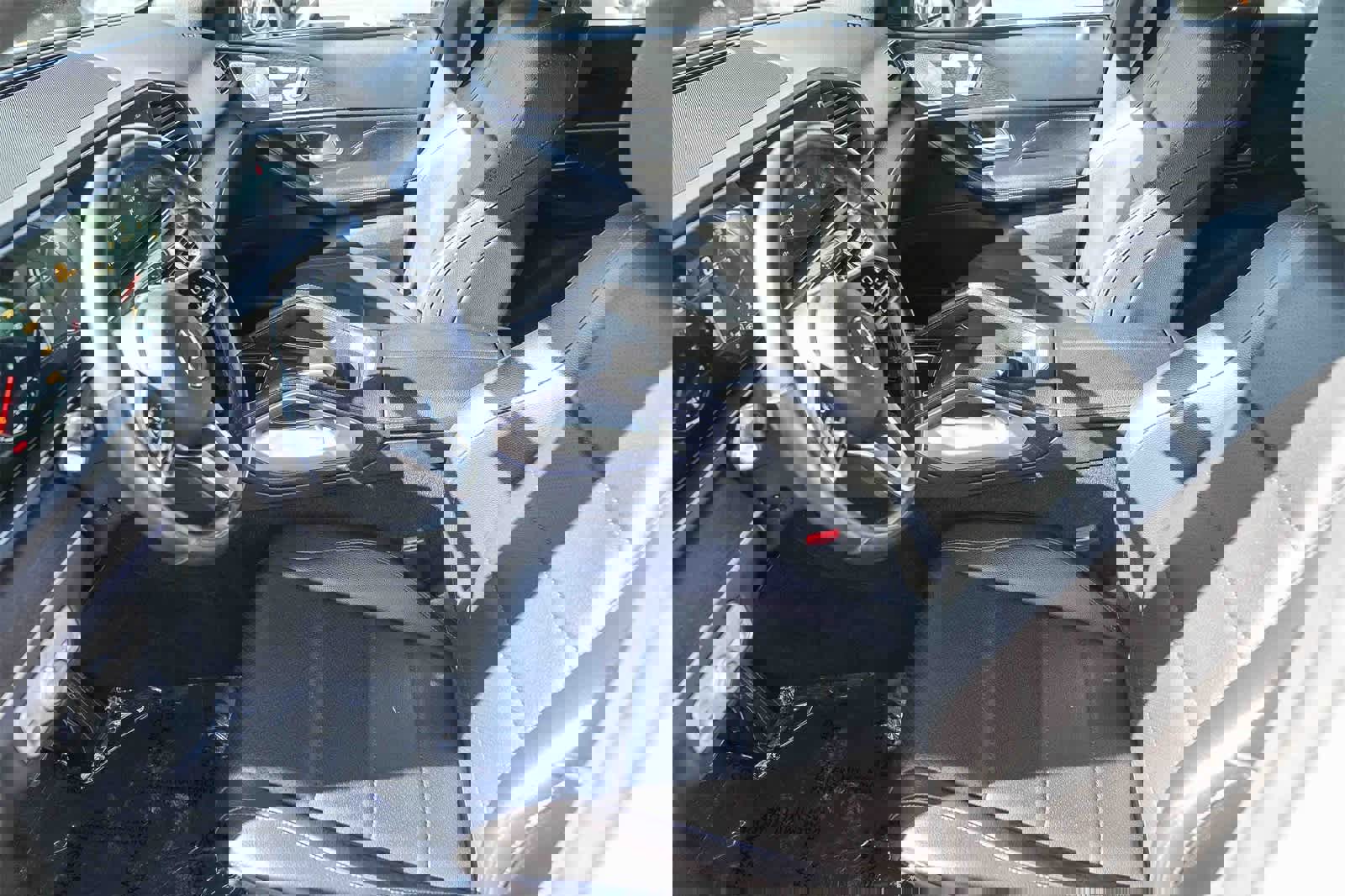 Used 2022 Mercedes-Benz GLE 350 4MATIC image 16