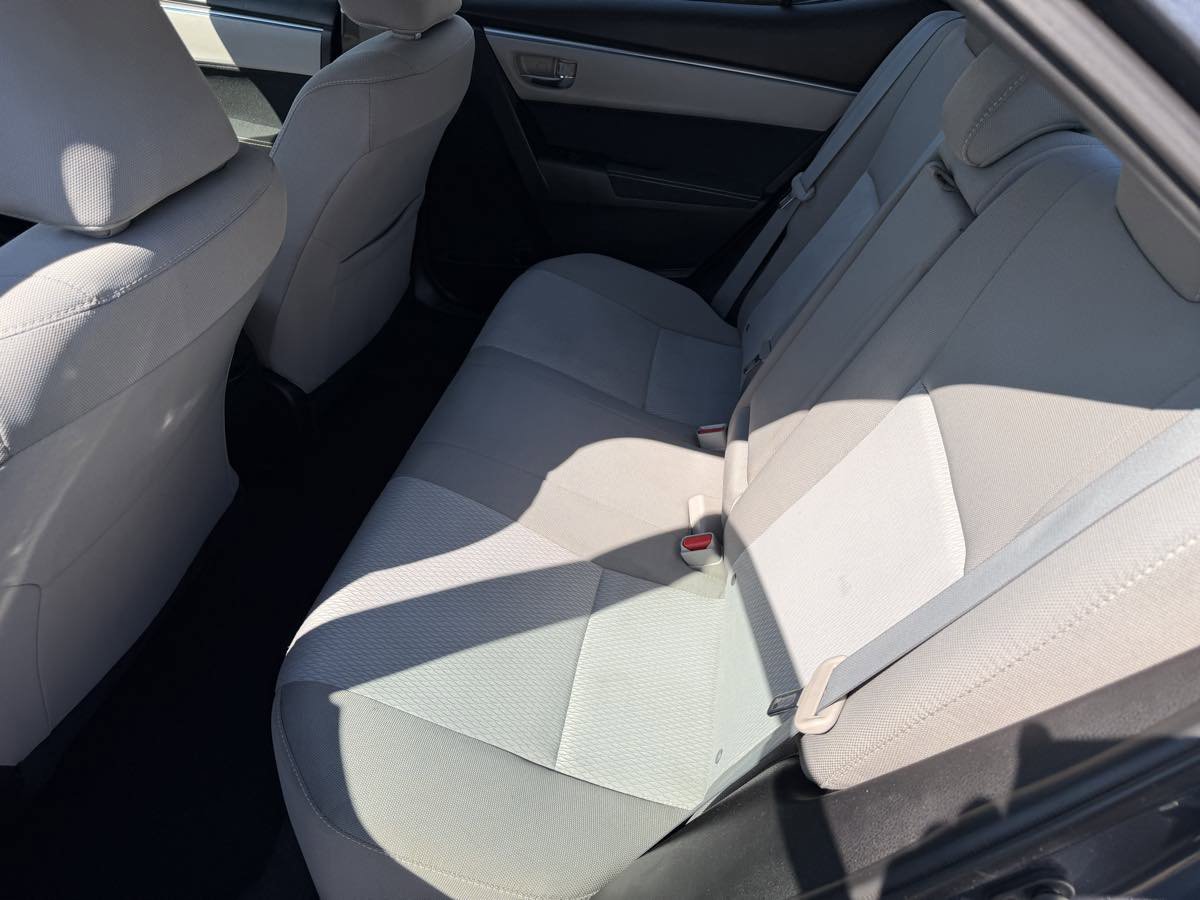 Used 2016 Toyota Corolla LE FWD image 13
