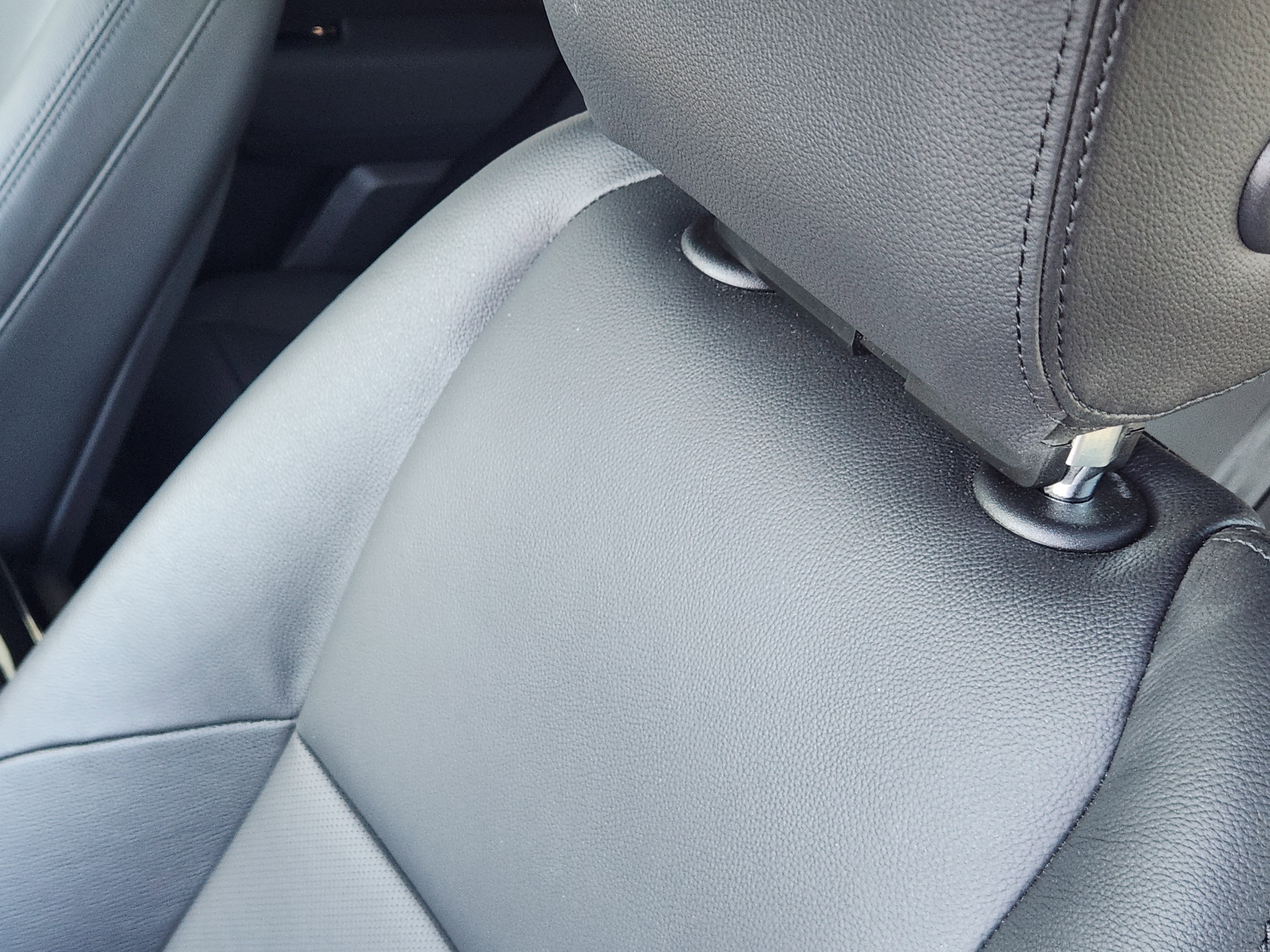 Certified 2026 Land Rover Range Rover Velar Dynamic SE image 16