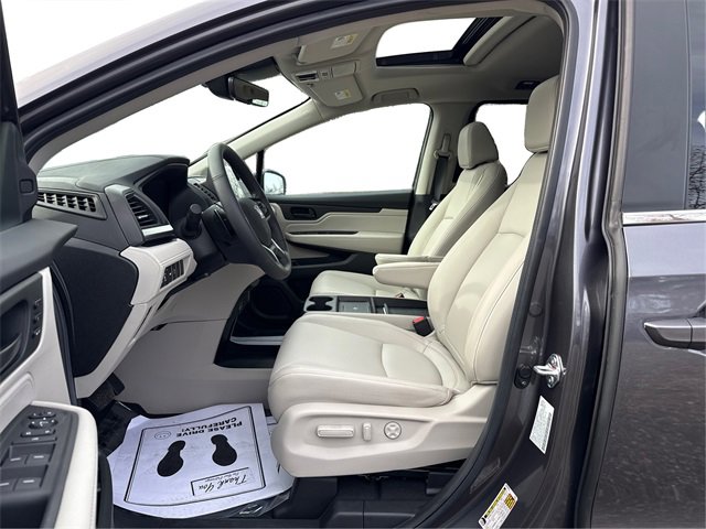 Used 2025 Honda Odyssey EX-L image 10