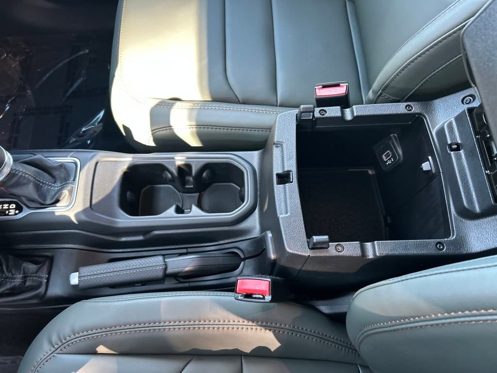 New 2025 Jeep Gladiator Mojave image 20