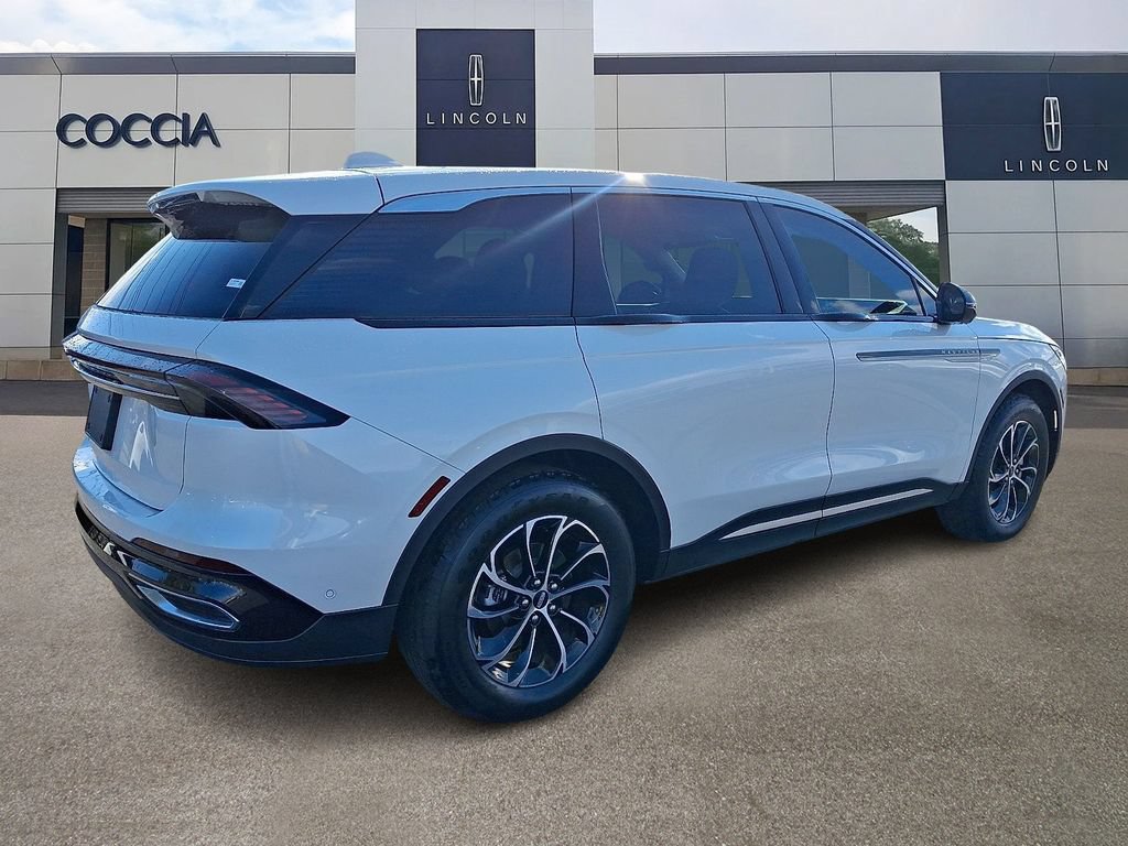 Certified 2024 Lincoln Nautilus Premier AWD/4WD image 4