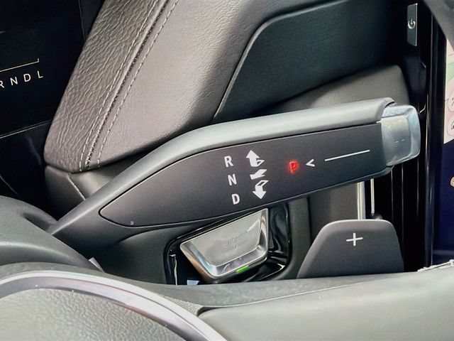 Used 2026 GMC Yukon Denali w/ Sun & Power Step Package RWD image 31