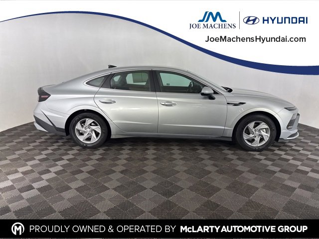 Certified 2025 Hyundai Sonata SE image 6