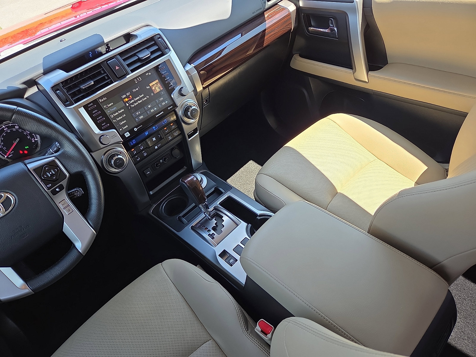 Used 2024 Toyota 4Runner Limited AWD/4WD image 12