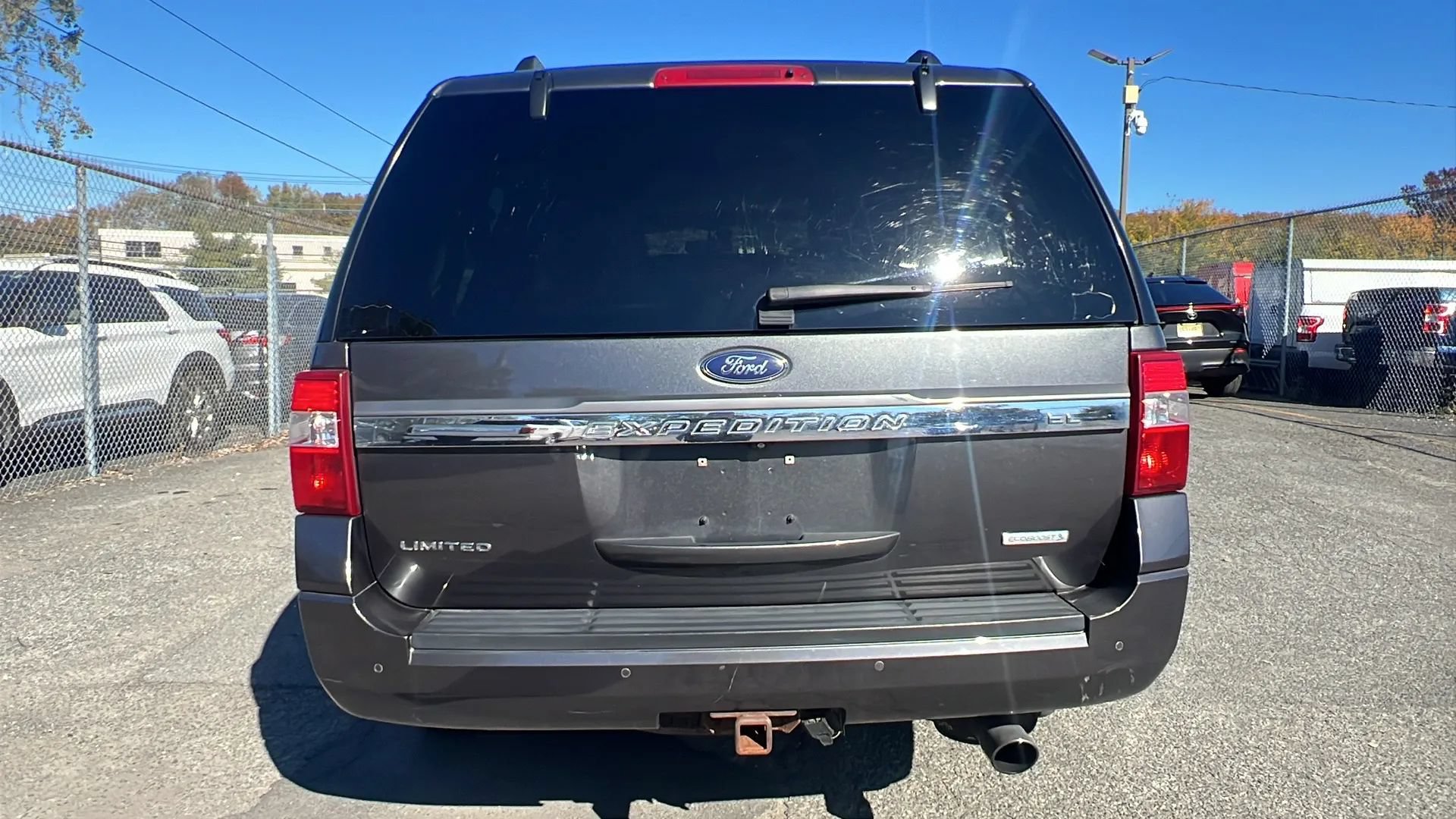 Used 2017 Ford Expedition EL Limited w/ Equipment Group 301A AWD/4WD image 6