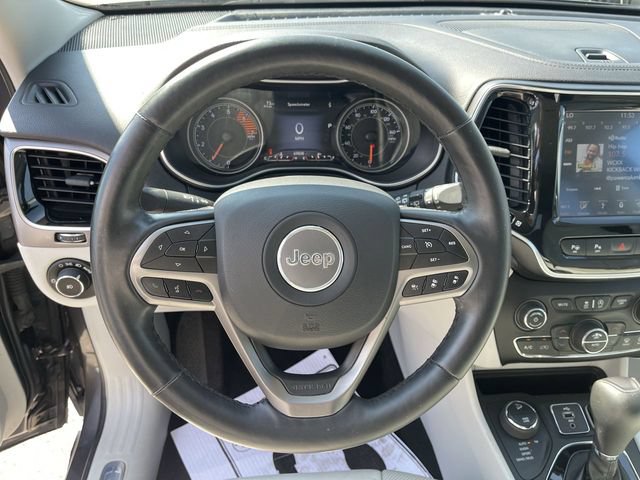 Used 2019 Jeep Cherokee Limited w/ Luxury Group AWD/4WD image 14