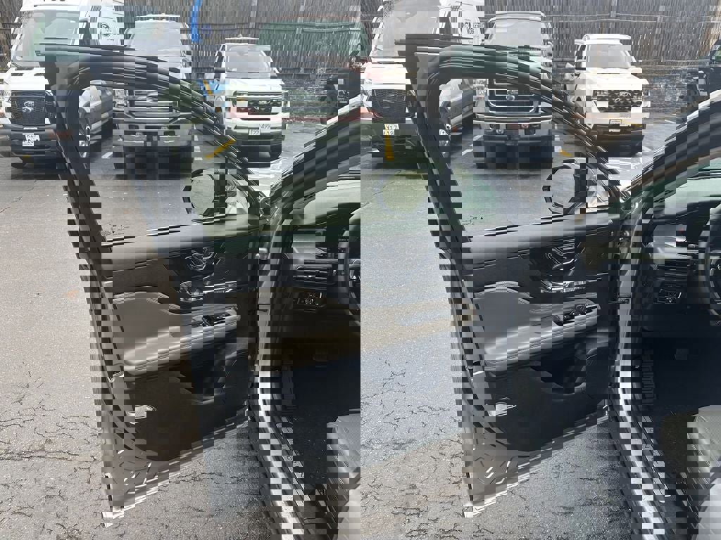 Used 2023 Lincoln Corsair AWD w/ Equipment Group 101A image 13