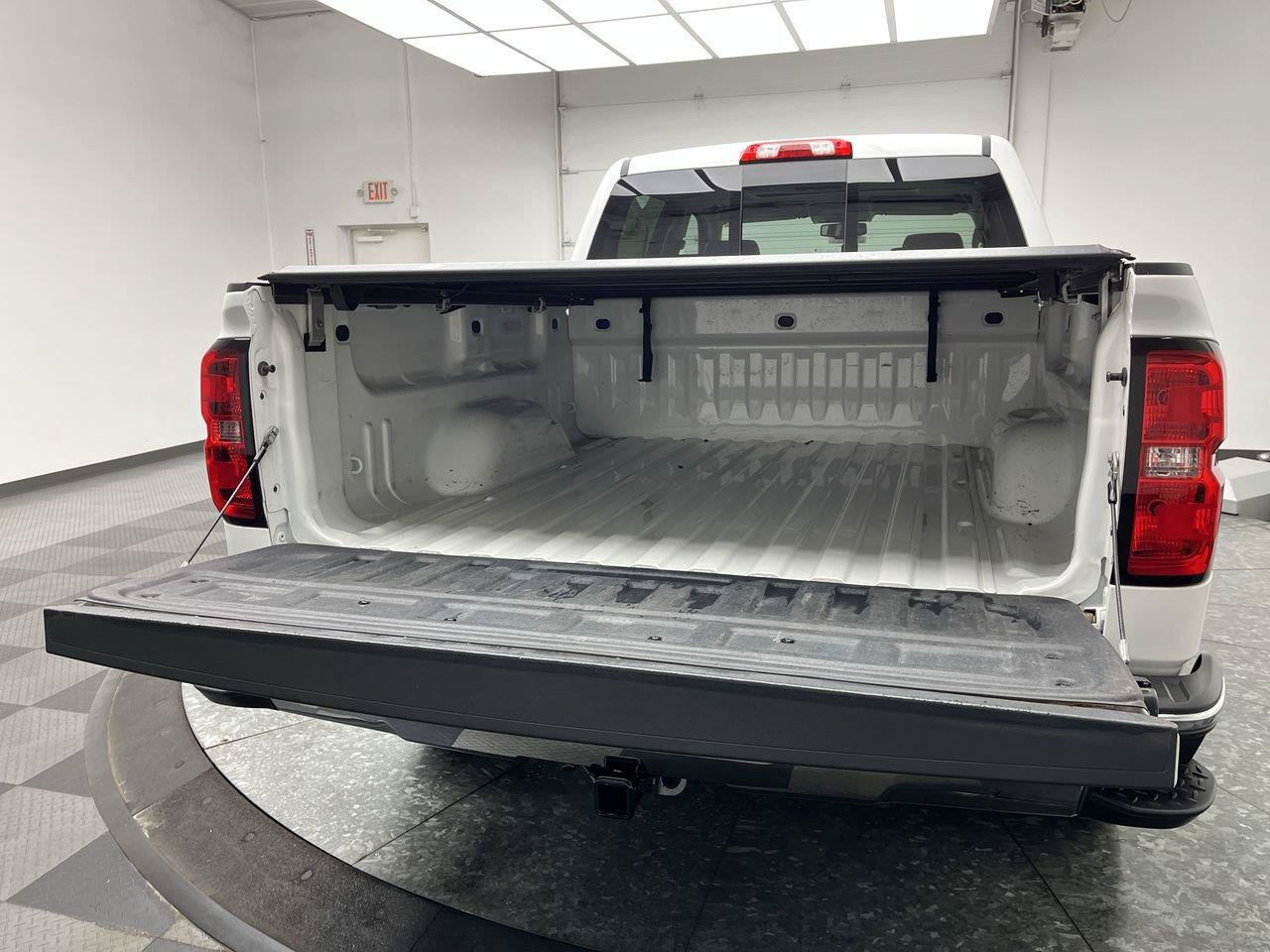 Used 2015 Chevrolet Silverado 1500 LTZ AWD/4WD image 31
