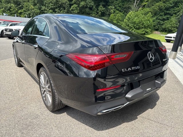 Used 2025 Mercedes-Benz CLA 250 4MATIC image 3