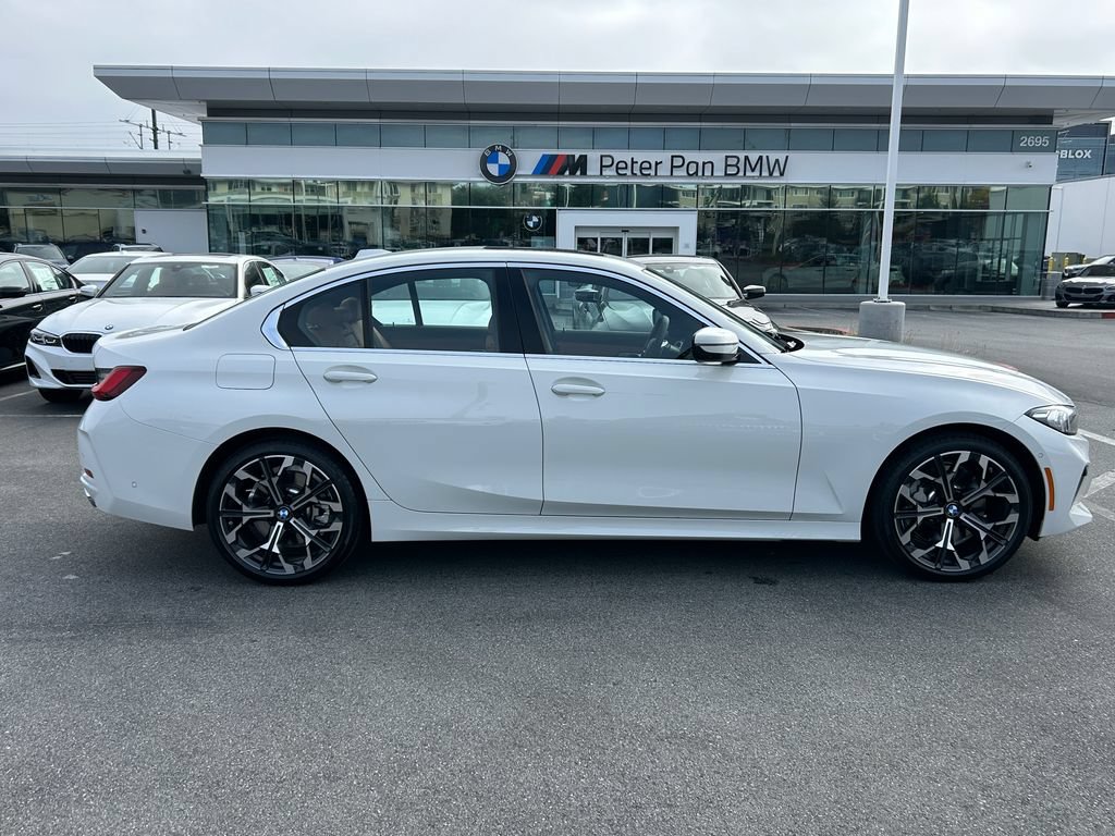 Used 2026 BMW 330i Sedan w/ Premium Package RWD image 6