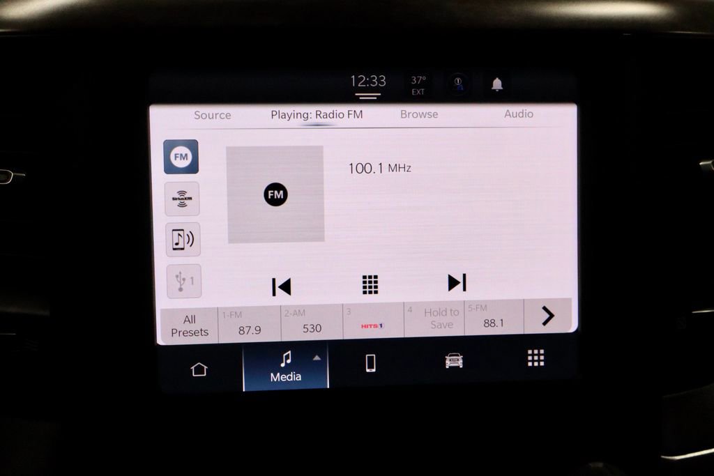 Used 2023 RAM 1500 Big Horn AWD/4WD image 3