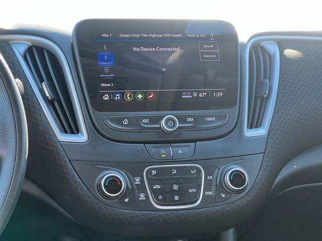 Used 2023 Chevrolet Malibu LT image 18