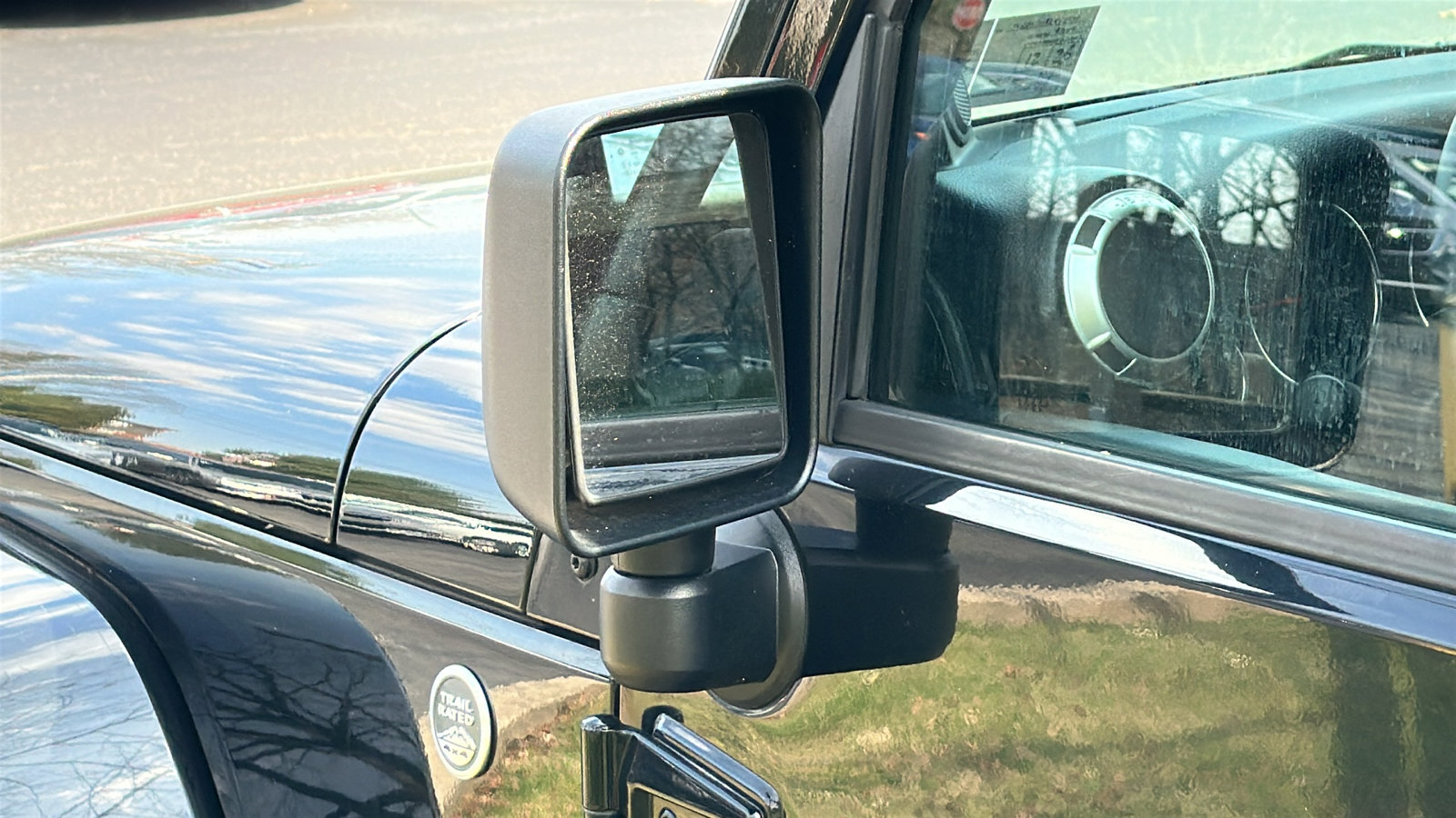 Used 2011 Jeep Wrangler Sahara image 13