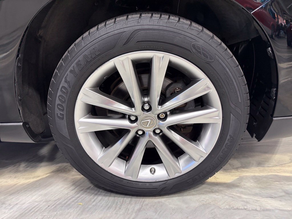 Used 2013 Lexus RX 450h AWD w/ Navigation Pkg image 28
