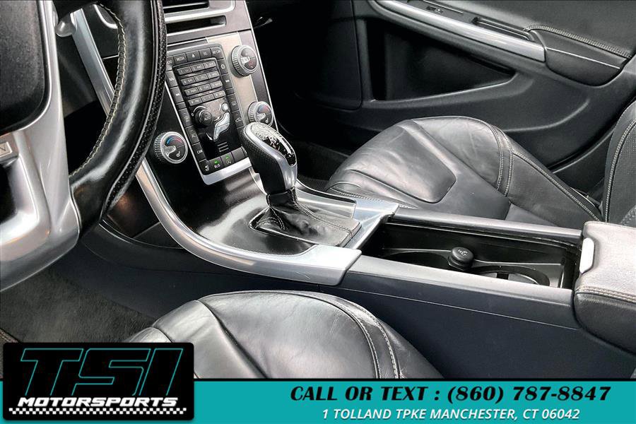 Used 2016 Volvo S60 T6 R-Design w/ Convenience Package image 15