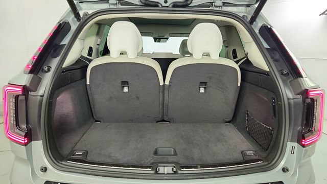 New 2026 Volvo EX90 Plus AWD/4WD image 40