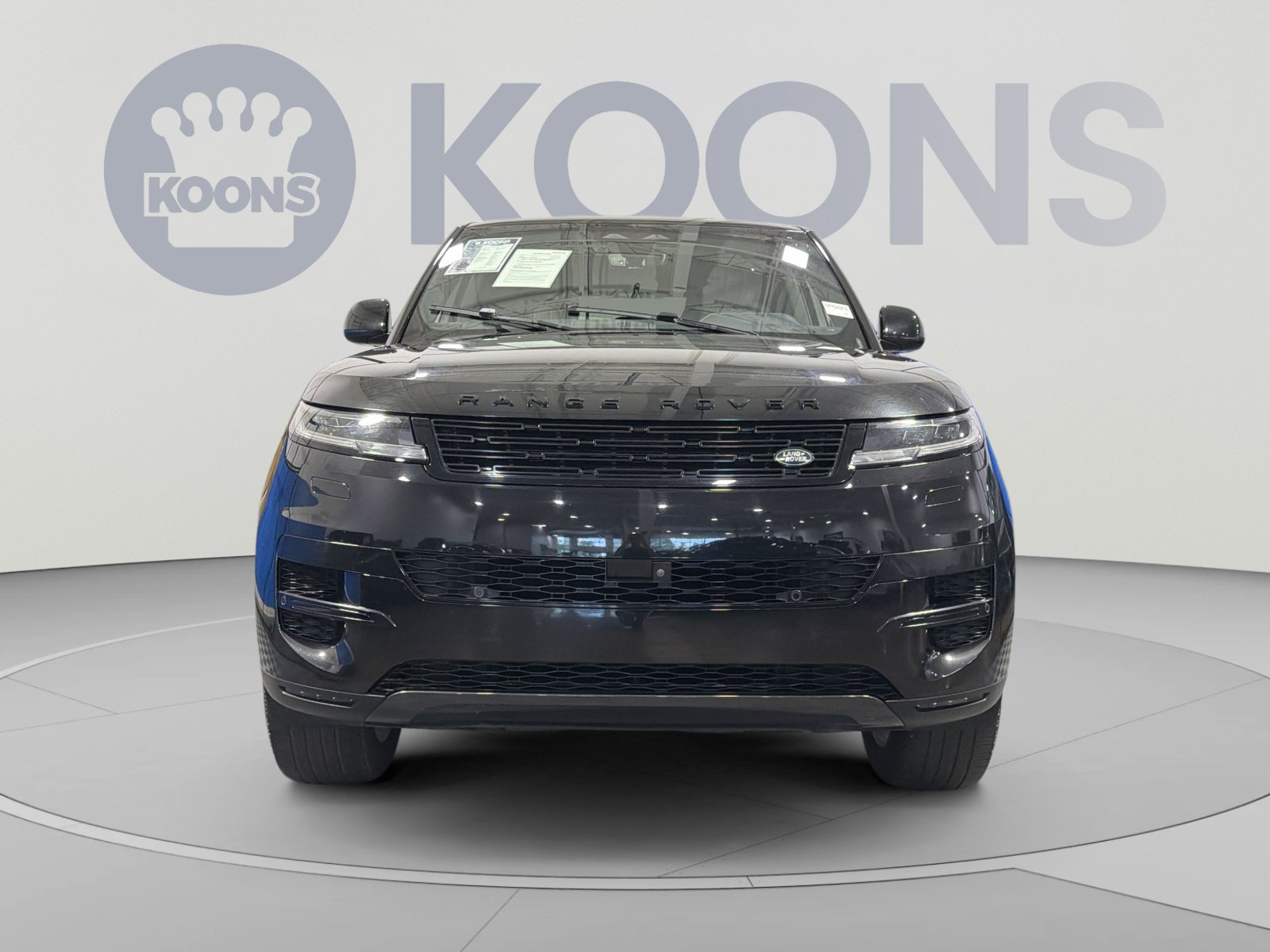 Used 2025 Land Rover Range Rover Sport SE AWD/4WD image 11