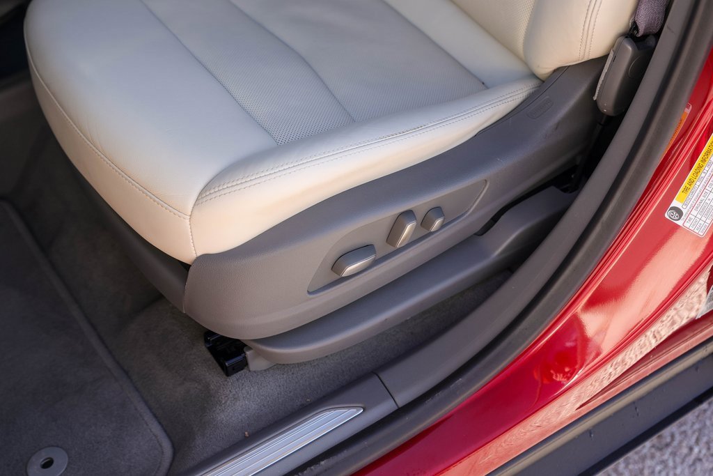 Certified 2021 Cadillac XT5 Premium Luxury image 8