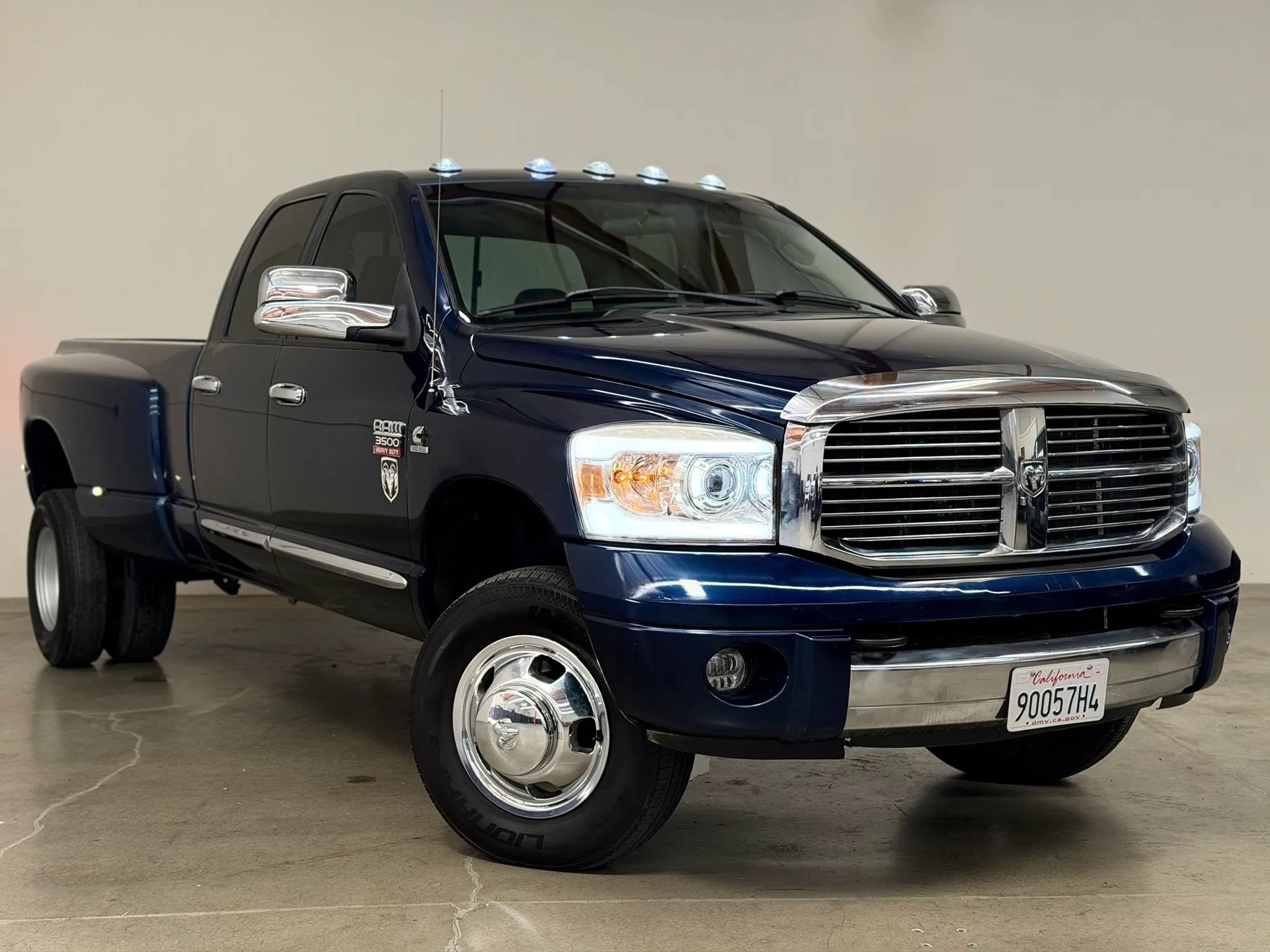 Used 2007 Dodge Ram 3500 Truck Laramie AWD/4WD image 1
