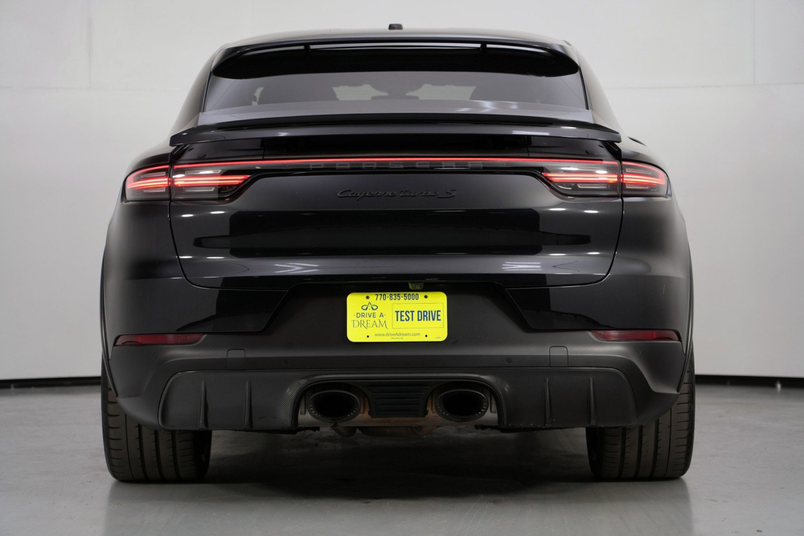 Used 2022 Porsche Cayenne Turbo S image 11