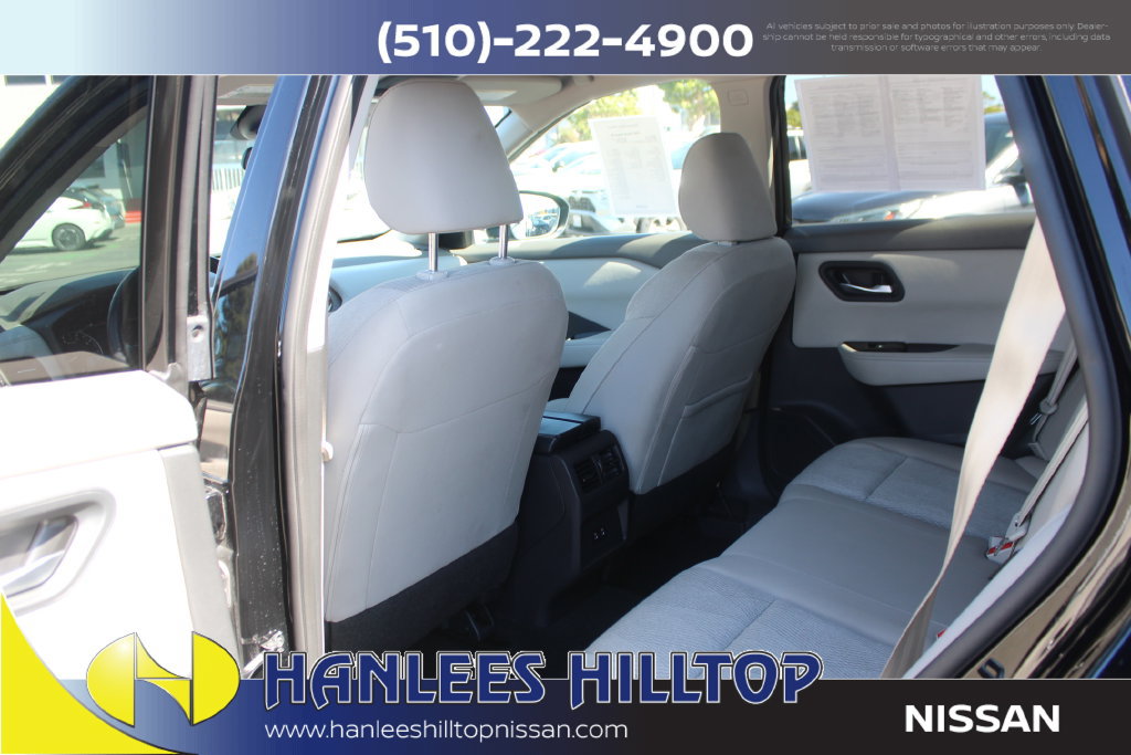 Used 2025 Nissan Rogue SV AWD/4WD image 17