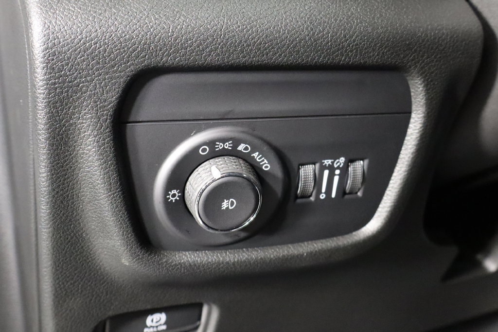 Used 2026 Jeep Grand Cherokee Limited w/ Limited Altitude Package AWD/4WD image 23