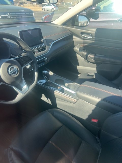 Used 2021 Nissan Altima 2.5 SR w/ SR Premium Package image 7