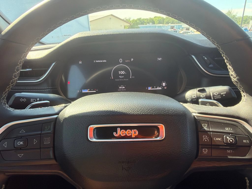 Used 2024 Jeep Grand Cherokee L Laredo AWD/4WD image 13