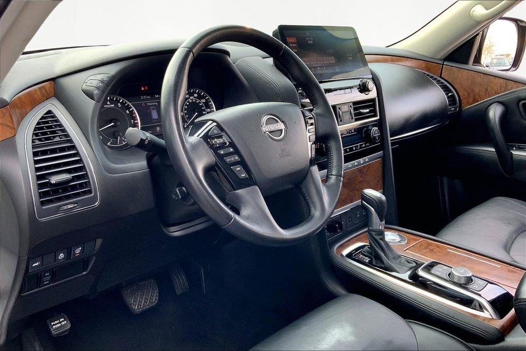 Used 2024 Nissan Armada SL w/ Captain's Chairs Package image 12