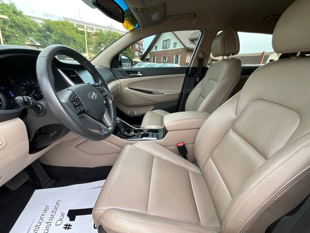 Used 2017 Hyundai Tucson SE Plus AWD/4WD image 21