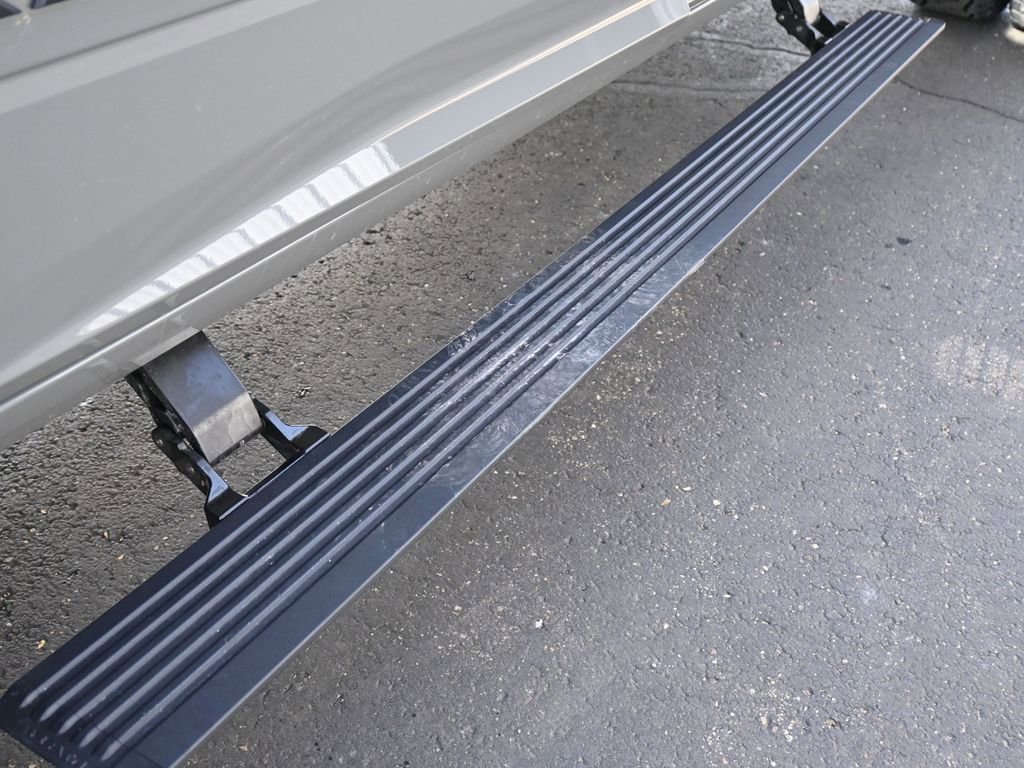 New 2026 RAM 3500 Limited AWD/4WD image 13