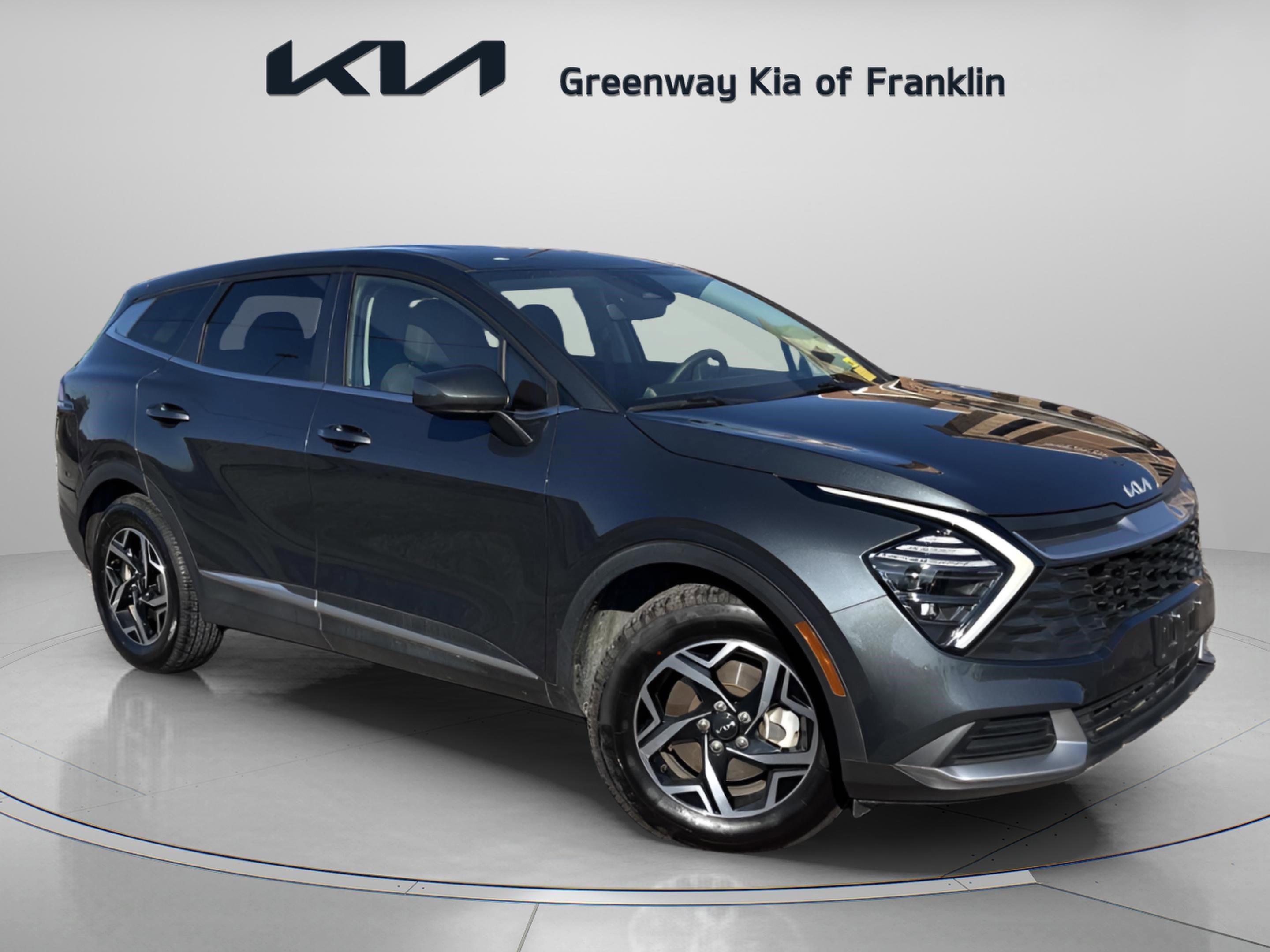 Used 2024 Kia Sportage LX image 1