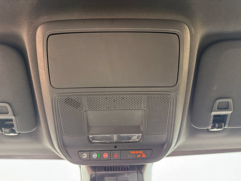 Used 2025 Chevrolet Equinox LT FWD image 47