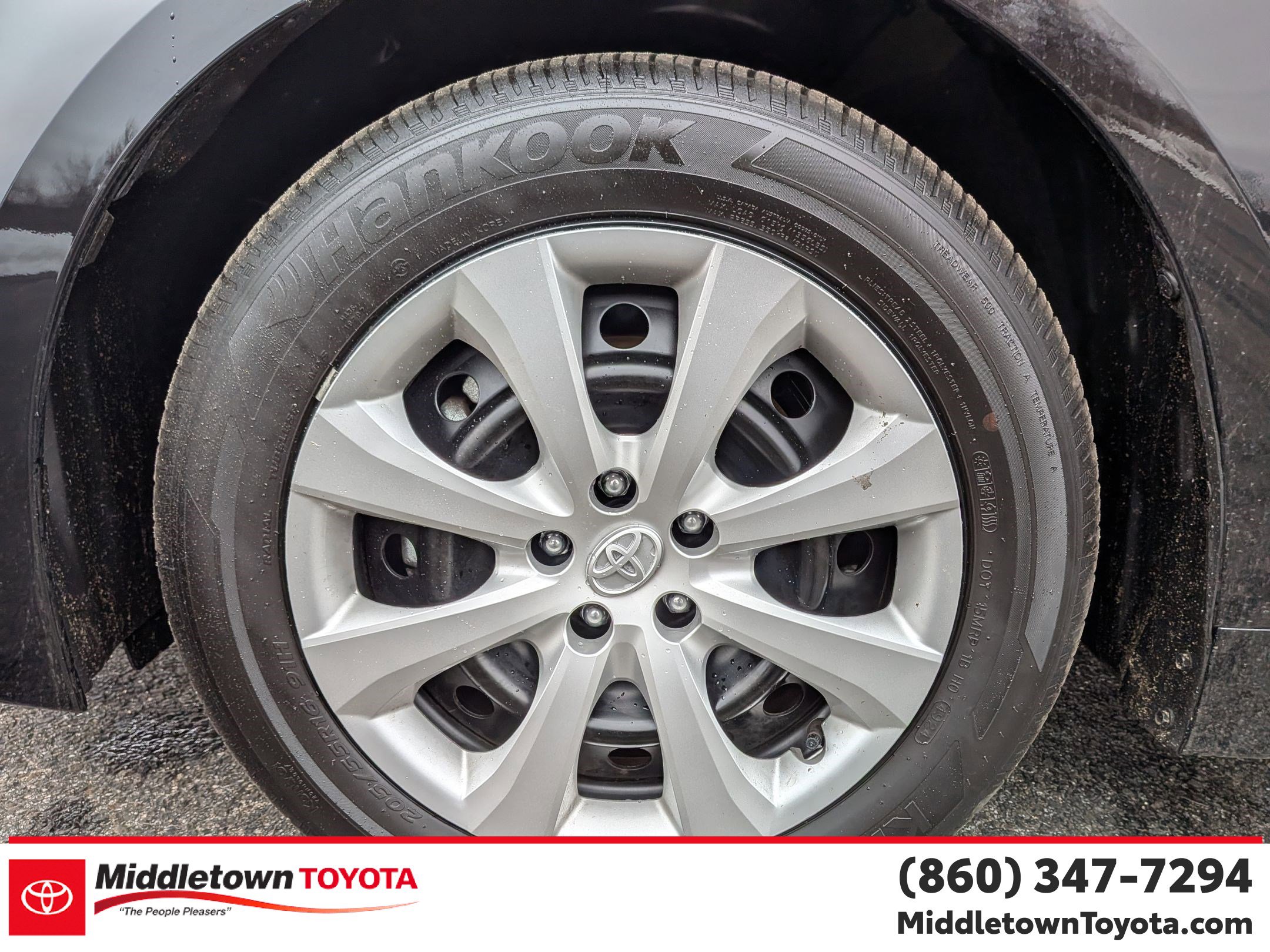 Certified 2025 Toyota Corolla LE image 9