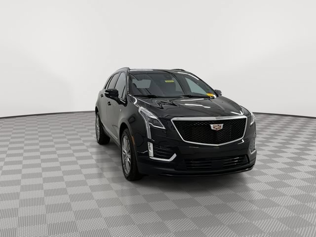 Certified 2026 Cadillac XT5 Sportv w/ LPO, Floor Liner Package AWD/4WD image 2