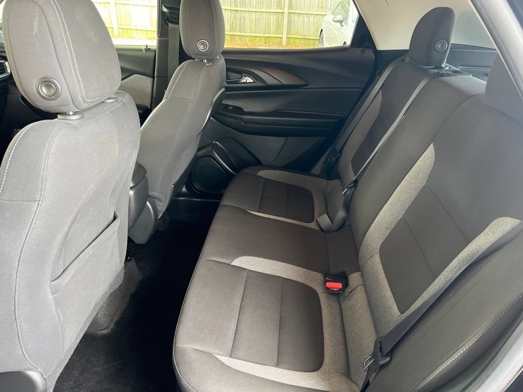 Used 2023 Chevrolet TrailBlazer LT w/ Convenience Package FWD image 8